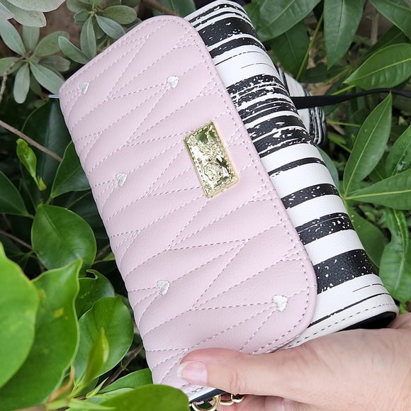 NEW! Betsey Johnson crossbody bag - Picture 5 of 11